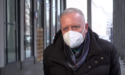 Prawie 450 tys. seniorów 80+ zarejestrowanych na szczepienia przeciw COVID-19. Wciąż duża grupa społeczeństwa jest nastawiona sceptycznie