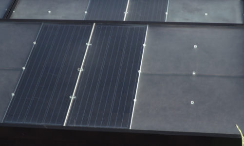 Panele fotowoltaiczne potencjalną furtką dla cyberprzestępców. Brak odpowiednich działań może doprowadzić do poważnych zakłóceń w dostawach energii [DEPESZA]