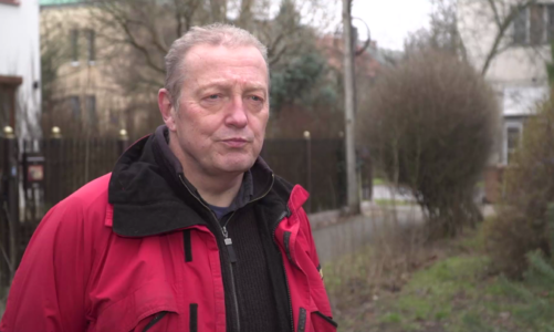 Kluczowy moment dla prawyborów prezydenckich w USA. O poparciu decydują kwestie gospodarcze i głosy mniejszości