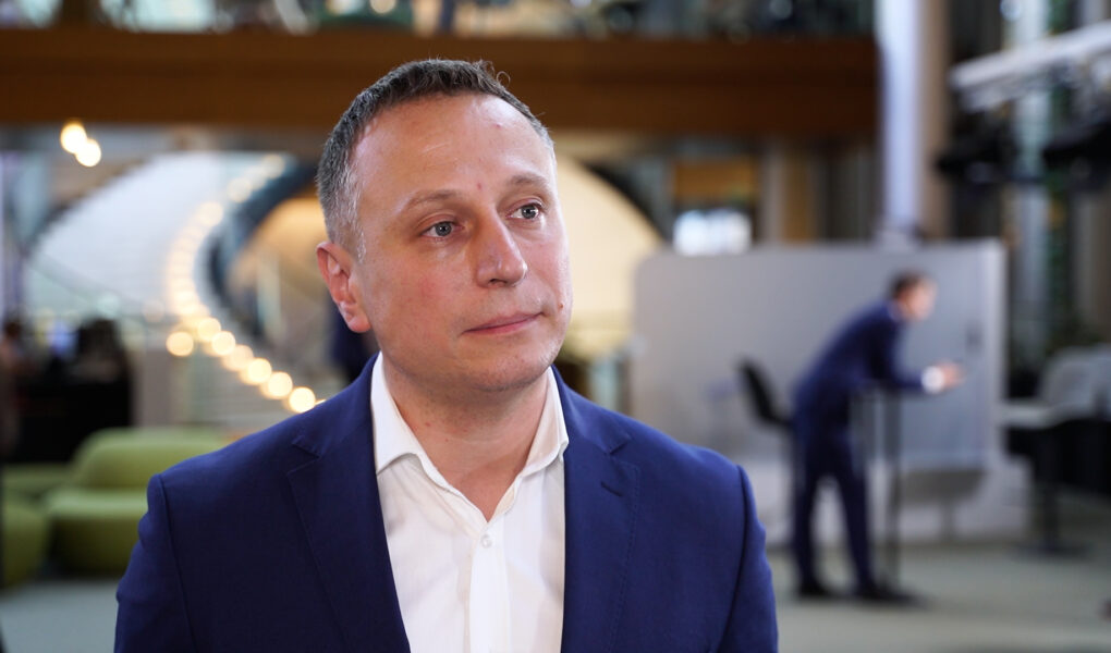 K. Brejza: Potrzebna silniejsza demokratyczna kontrola nad działalnością służb specjalnych. Ten system wymaga przebudowy