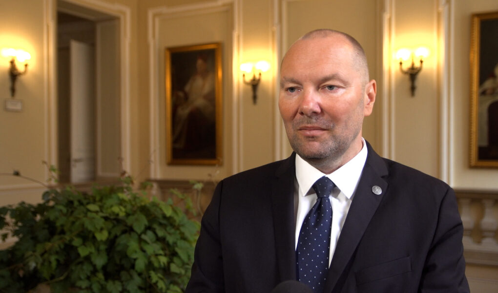 Spada zaufanie do instytucji międzynarodowych. Pandemia i wojna w Ukrainie ujawniły słabości ONZ i WHO oraz wzrost znaczenia Chin