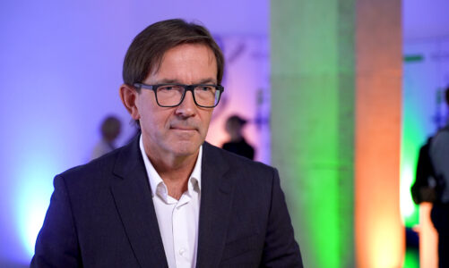 Kadry medyczne nie nadążają za starzeniem się społeczeństwa. Brakuje nie tylko lekarzy i pielęgniarek, ale i menedżerów