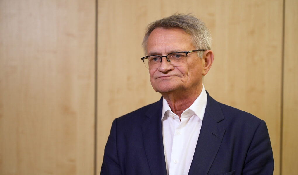 Polska gospodarka coraz mniej zależna od węgla, ale wciąż znacząco od importu ropy i gazu. Transformacja wymaga stabilnych źródeł finansowania