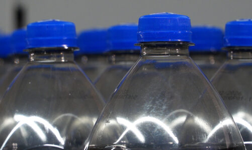 Kończy się okres przejściowy w systemie kaucyjnym. Proces wdrożenia potrwa jeszcze wiele miesięcy [DEPESZA]