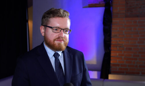 UE coraz bardziej odstaje od USA i Chin w rozwoju AI. To zagraża dobrobytowi i pozycji geopolitycznej Europy