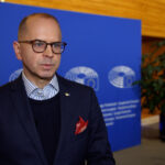 Ważna decyzja PE. To kolejny krok do zatwierdzenia 90 mld euro pożyczki dla Ukrainy